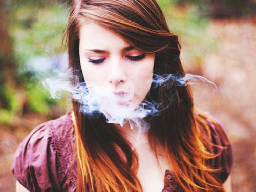 Επτά τρικ που θα σας βοηθήσουν να κόψετε το κάπνισμα!