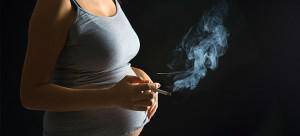 pregnant-smokes-660
