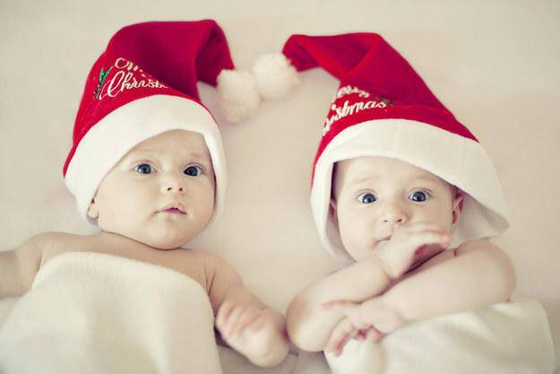 29 αξιολάτρευτα μωράκια μάς βάζουν στο κλίμα των Χριστουγέννων!