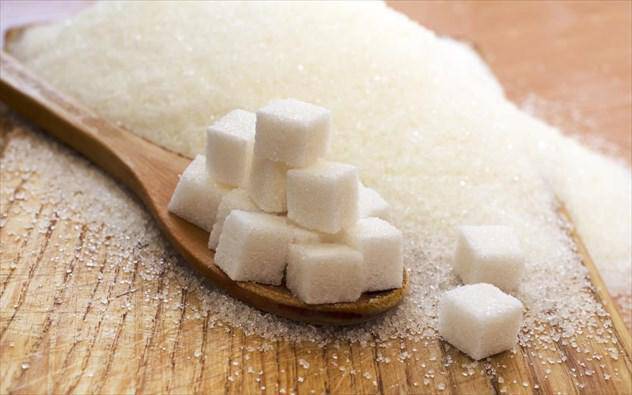 9 τρόποι με τους οποίους σας βλάπτει η ζάχαρη στη διατροφή