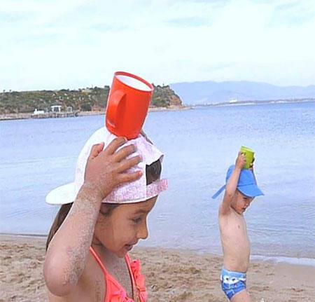 7 διασκεδαστικά και δημιουργικά παιχνίδια για τα παιδιά στην παραλία