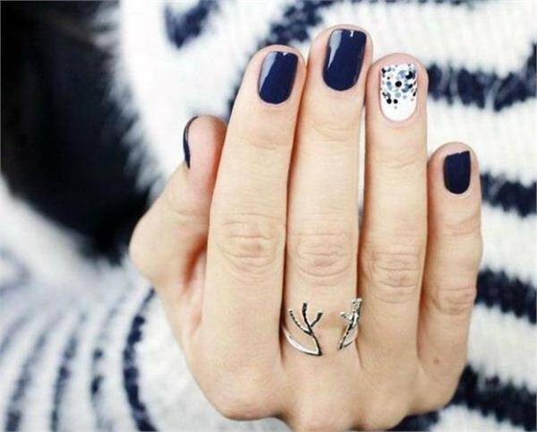 19 φθινοπωρινά nail art που θα αποθεώσουν το στιλ σου