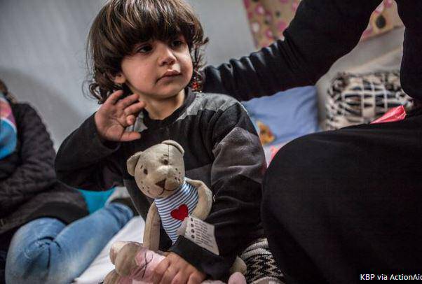 5χρονος προς Αϊ Βασίλη: «Δώσε τα δώρα μου σε προσφυγόπουλο» (βίντεο)