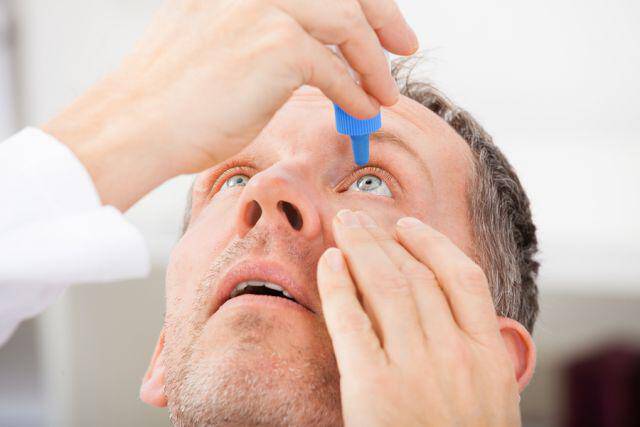 Αλλεργίες ματιών: Ποιες είναι και πώς θα τις αντιμετωπίσετε