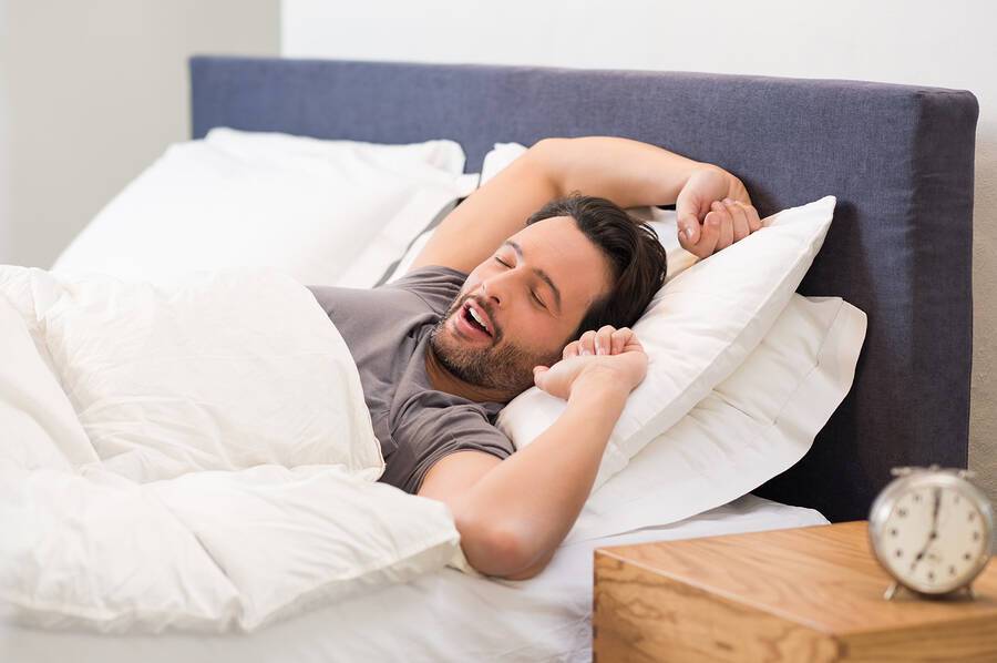 Πολλές ώρες ύπνου: Οι 6 κίνδυνοι για την υγεία