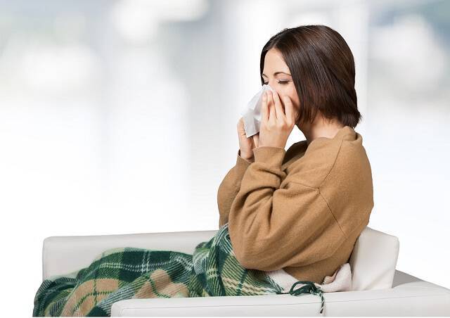 Κρυολόγημα & γρίπη: Για πόσο καιρό είναι μεταδοτικές οι δύο λοιμώξεις