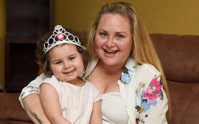 Η 4χρονη καρκινοπαθής που της έδιναν εβδομάδες ζωής και 8 μήνες μετά οι όγκοι της είχαν εξαφανιστεί! Εντελώς!