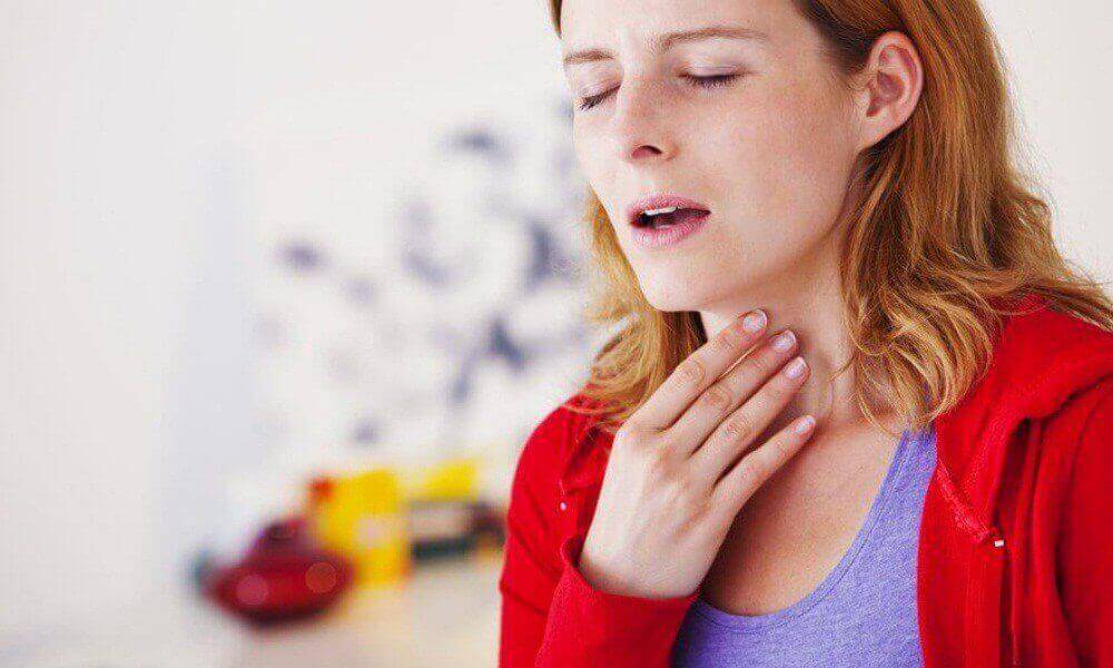 8 σημάδια του καρκίνου του λαιμού που δεν πρέπει να αγνοήσετε