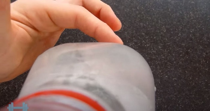 Συμβουλές για το σπίτι: Αυτό είναι το έξυπνο κόλπο με το μπουκάλι, για να διατηρήσετε το κρύο νερό για ώρες