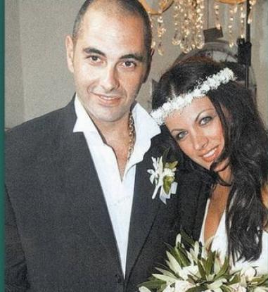Νένα Χρονοπούλου: Ο διάσημος αδερφός που βρήκε το 2013, η δολοφονία του άνδρα της και η αναπηρία του γιου της 23
